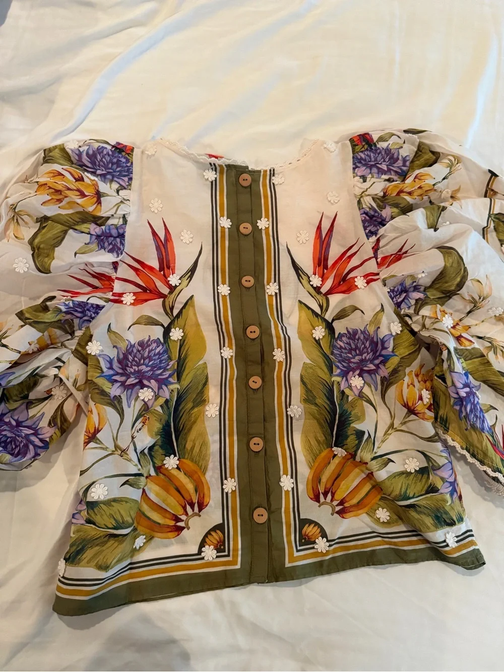 Floral Printed Puff-Sleeve Top in Cream and Green